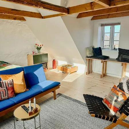 Townhouse From 1862 With Sunsets In Thorohuse Ferienhaus *