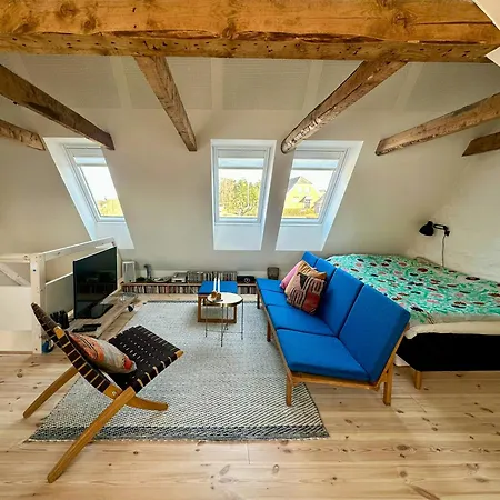 Townhouse From 1862 With Sunsets In Thorohuse * Assens